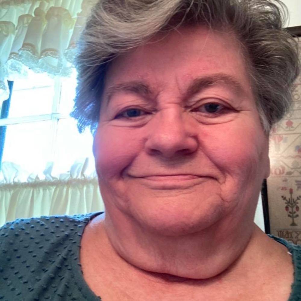 Meet your Posher, Leila